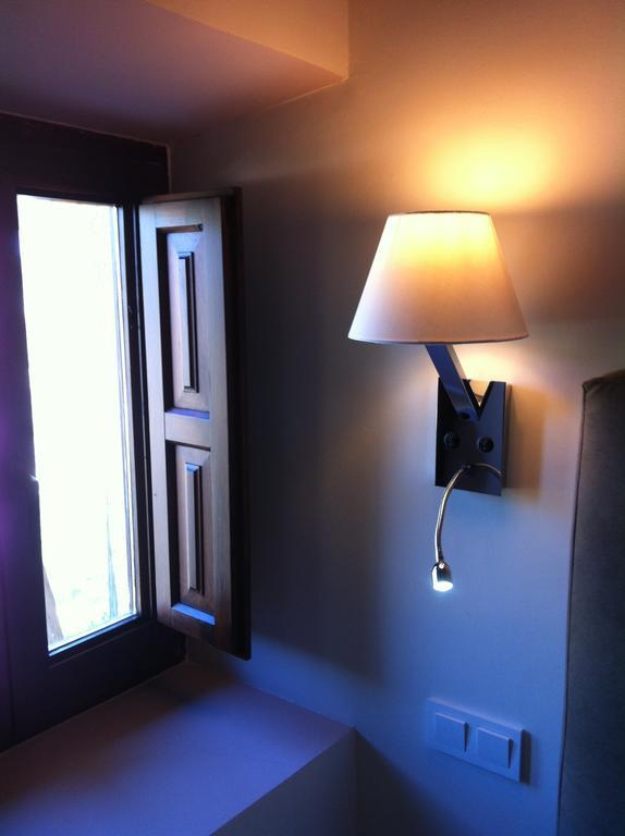 Los Ojos De La Mora Apartamentos Boutique Cuenca  Eksteriør billede