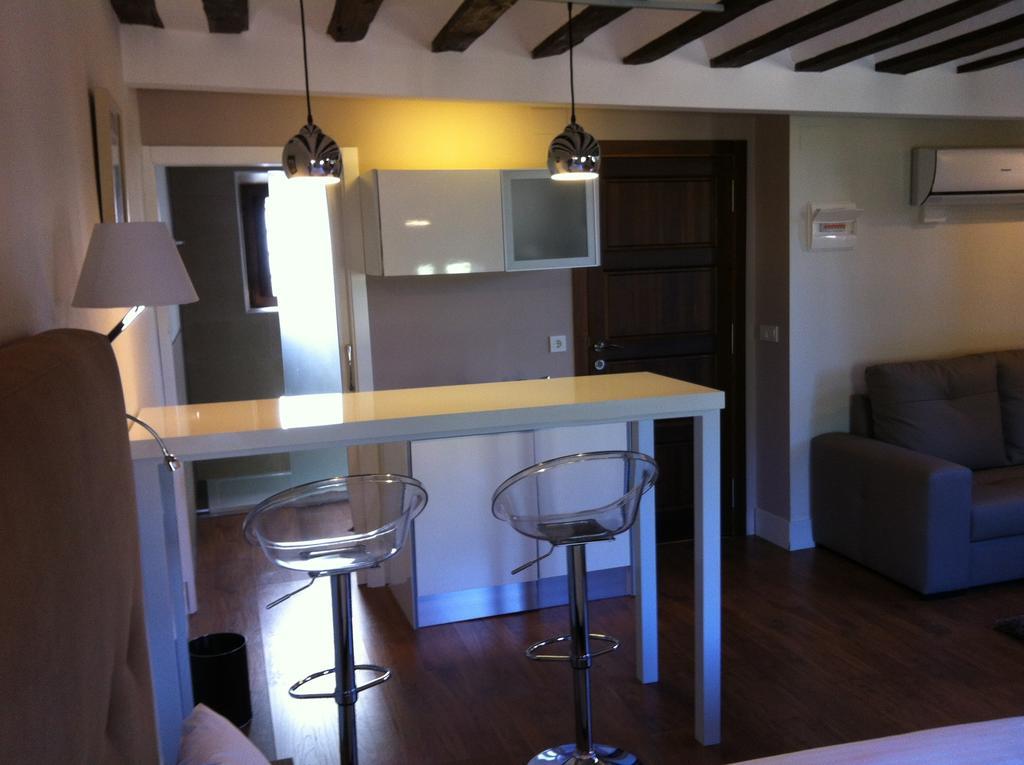 Los Ojos De La Mora Apartamentos Boutique Cuenca  Eksteriør billede